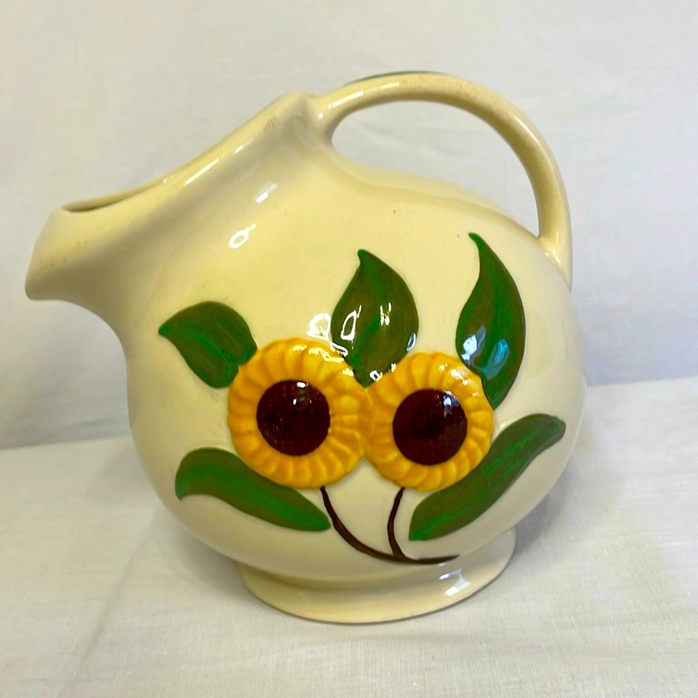 Vintage 1940’s SHAWNEE POTTERY Sunflower Pitcher